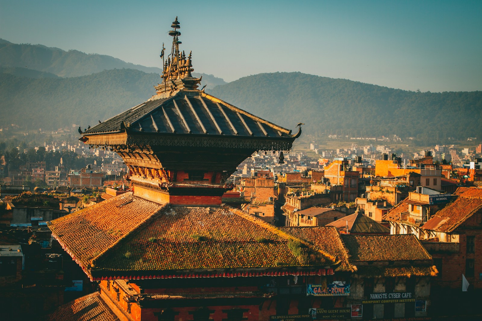 Day 01: Drive Kathmandu to Machha Khola (869 m/ 2851 ft.)
