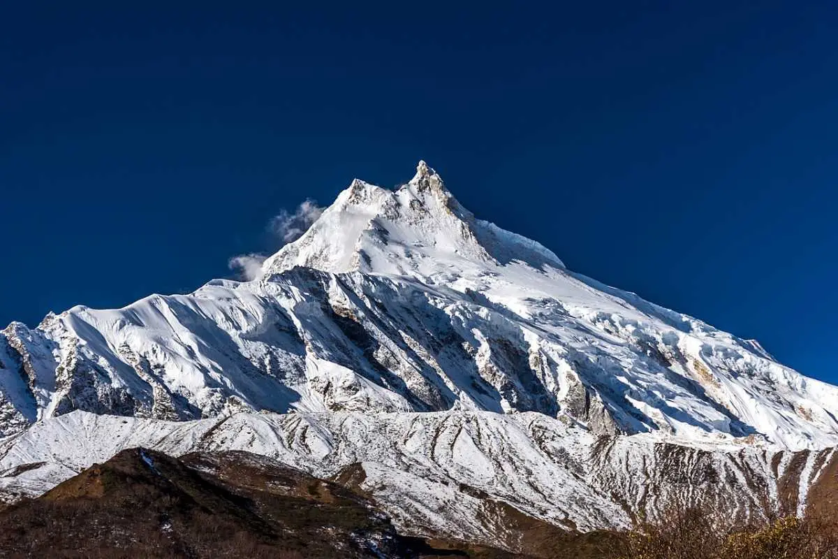 Manaslu Circuit Trek, record holders of mount manaslu