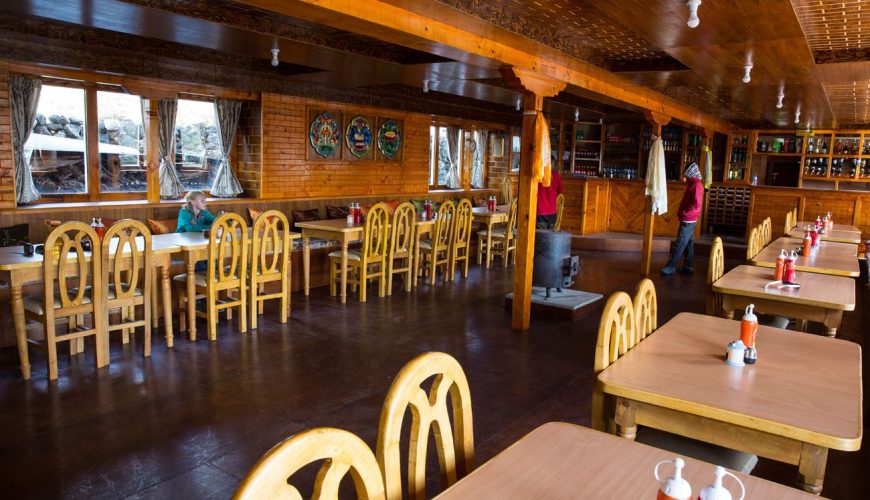 Casa de chá em um passeio no Nepal